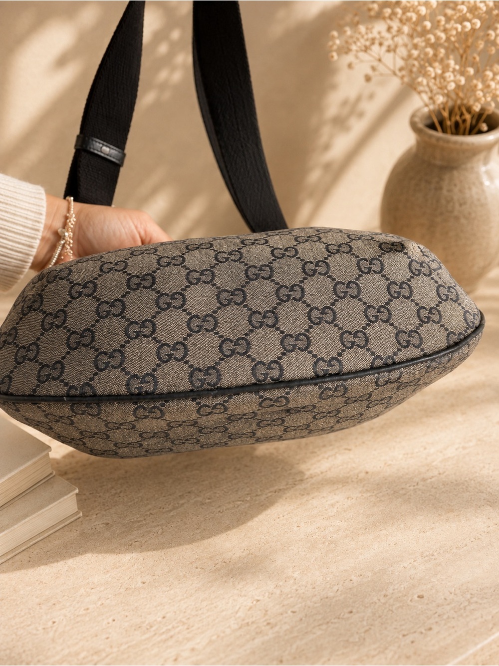 Authentic Gucci GG Canvas Shoulder Bag Navy Gold 181092 Monogram Purse Crossbody - Picture 10 of 16